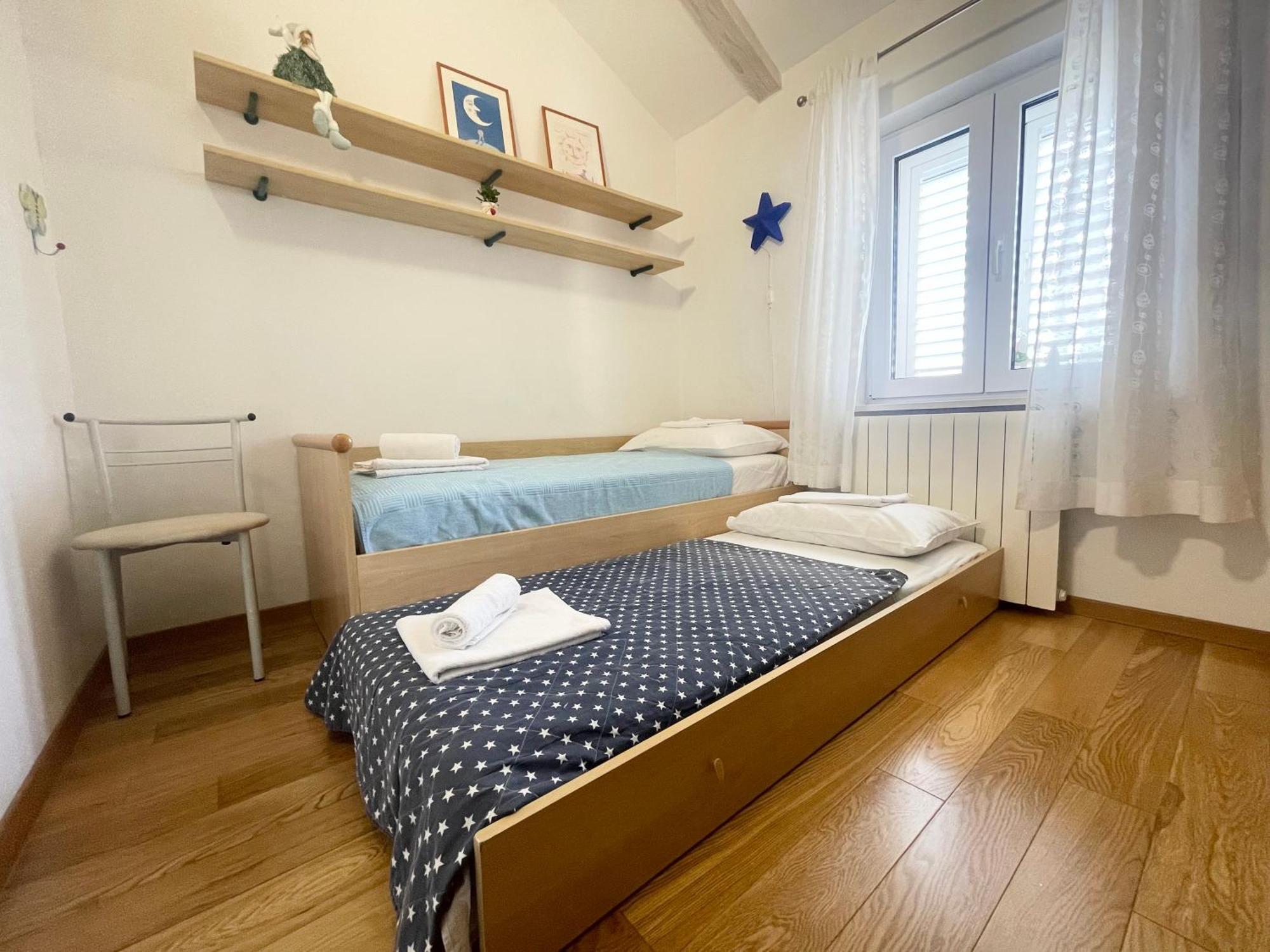 Holiday Residence Zvono مْليني الغرفة الصورة