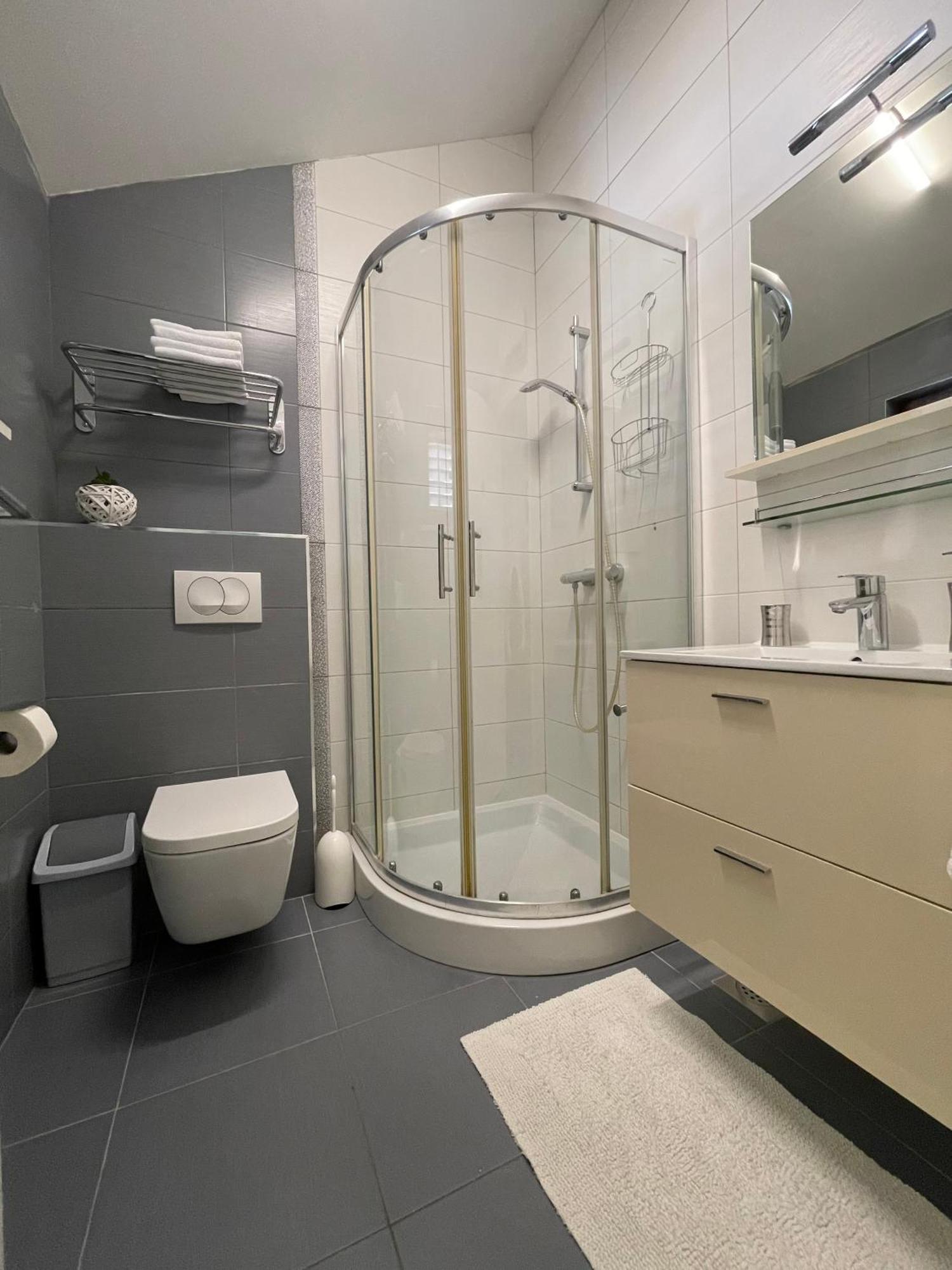 Holiday Residence Zvono مْليني الغرفة الصورة